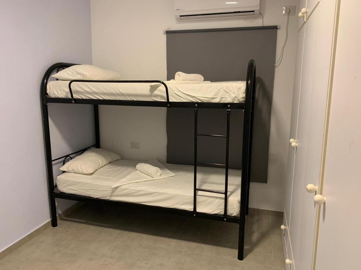 דירת 5 חדרים מול הים Apartment Bat Yam Luaran gambar