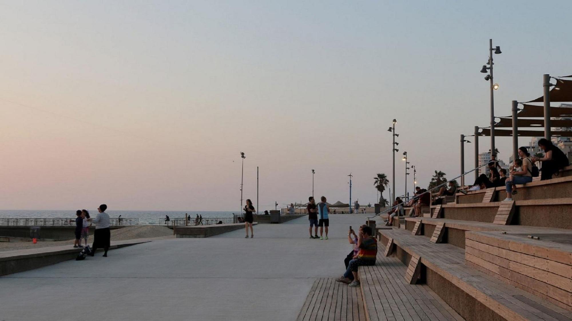דירת 5 חדרים מול הים Apartment Bat Yam Luaran gambar